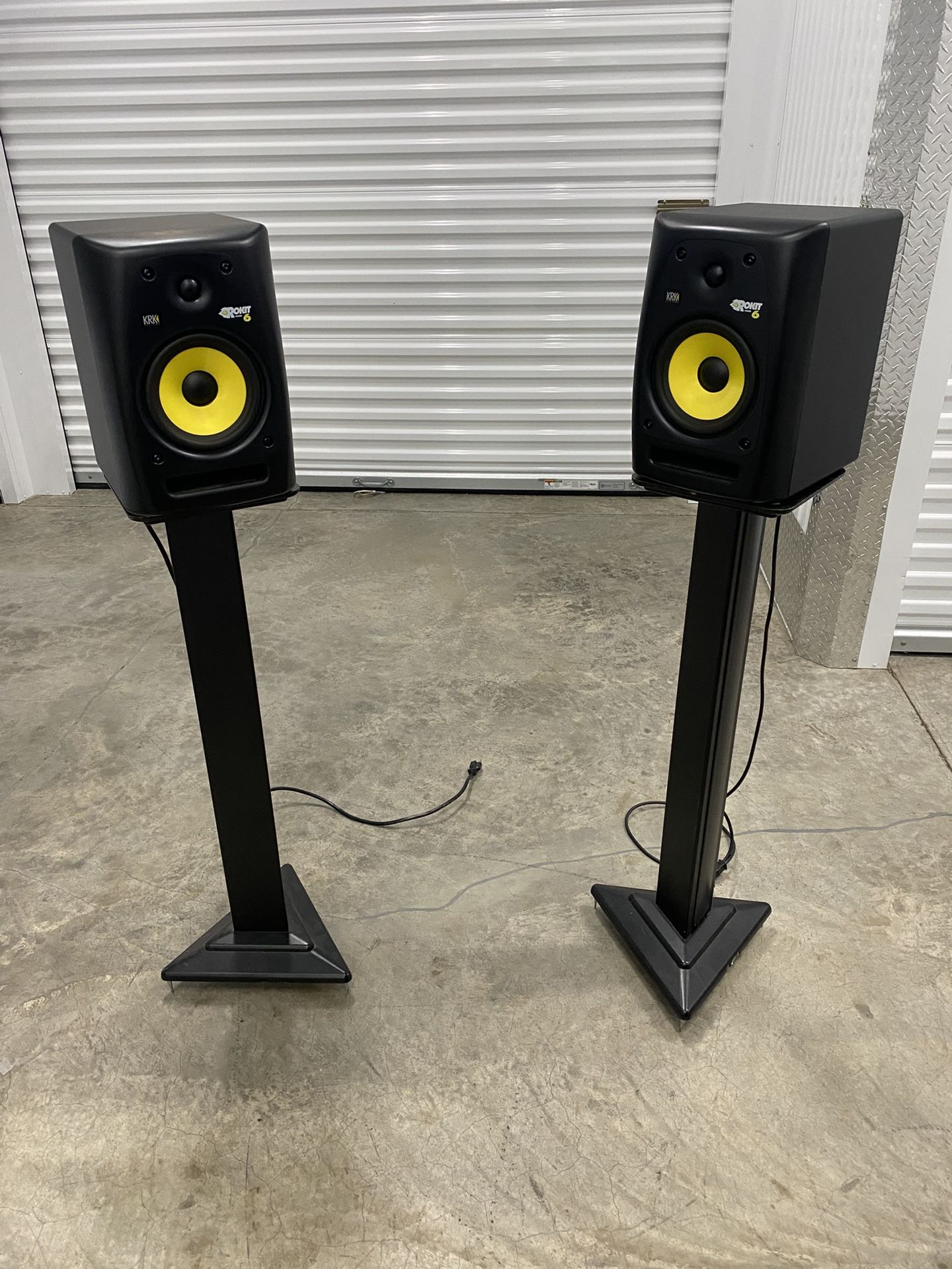 KRK Rokit 6 + Stands