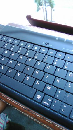 Wireless Bluetooth keyboard
