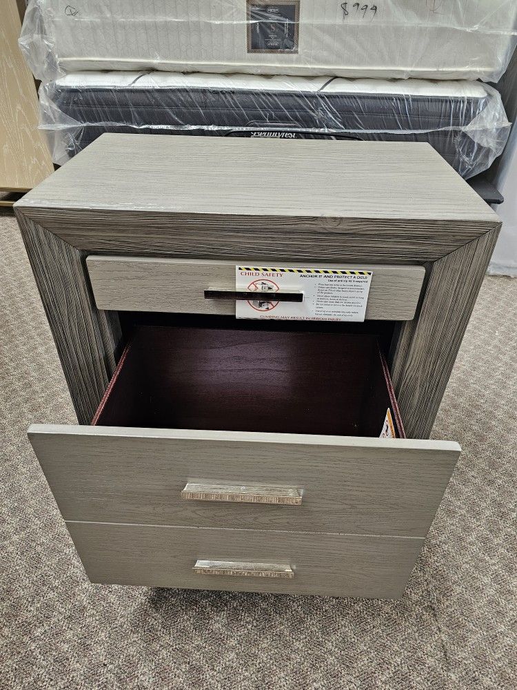 Nightstand with USB outlet 