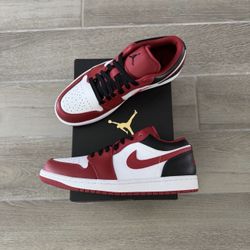 J1 Low Reverse Black Toe