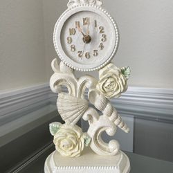 Clock – Ocean, Pearl Clock, Battery Operated, Excellent Condition