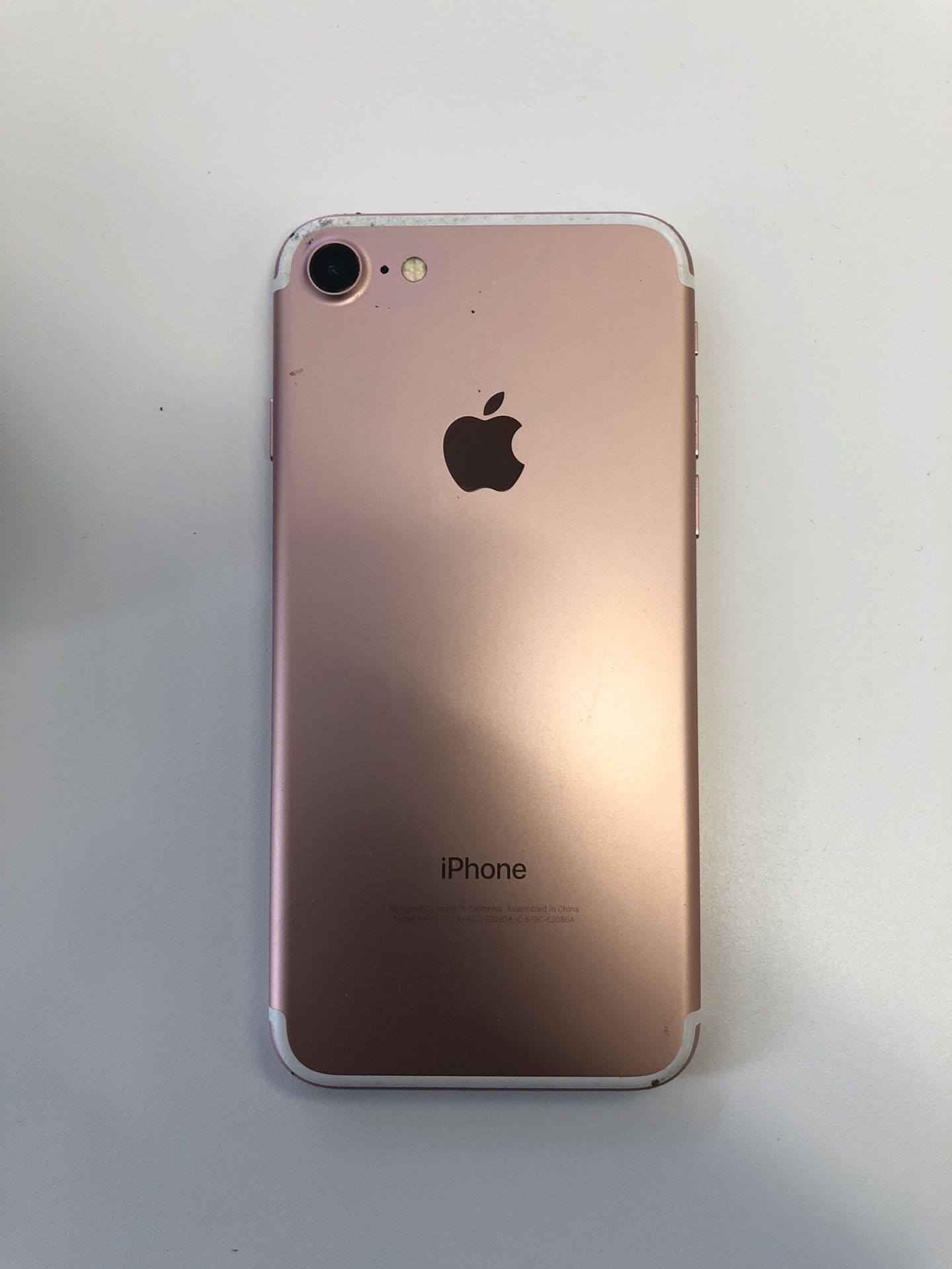iPhone 7 128gb rose gold unlocked (originally Verizon phone)