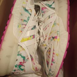 Women's Size 7 Adidas 