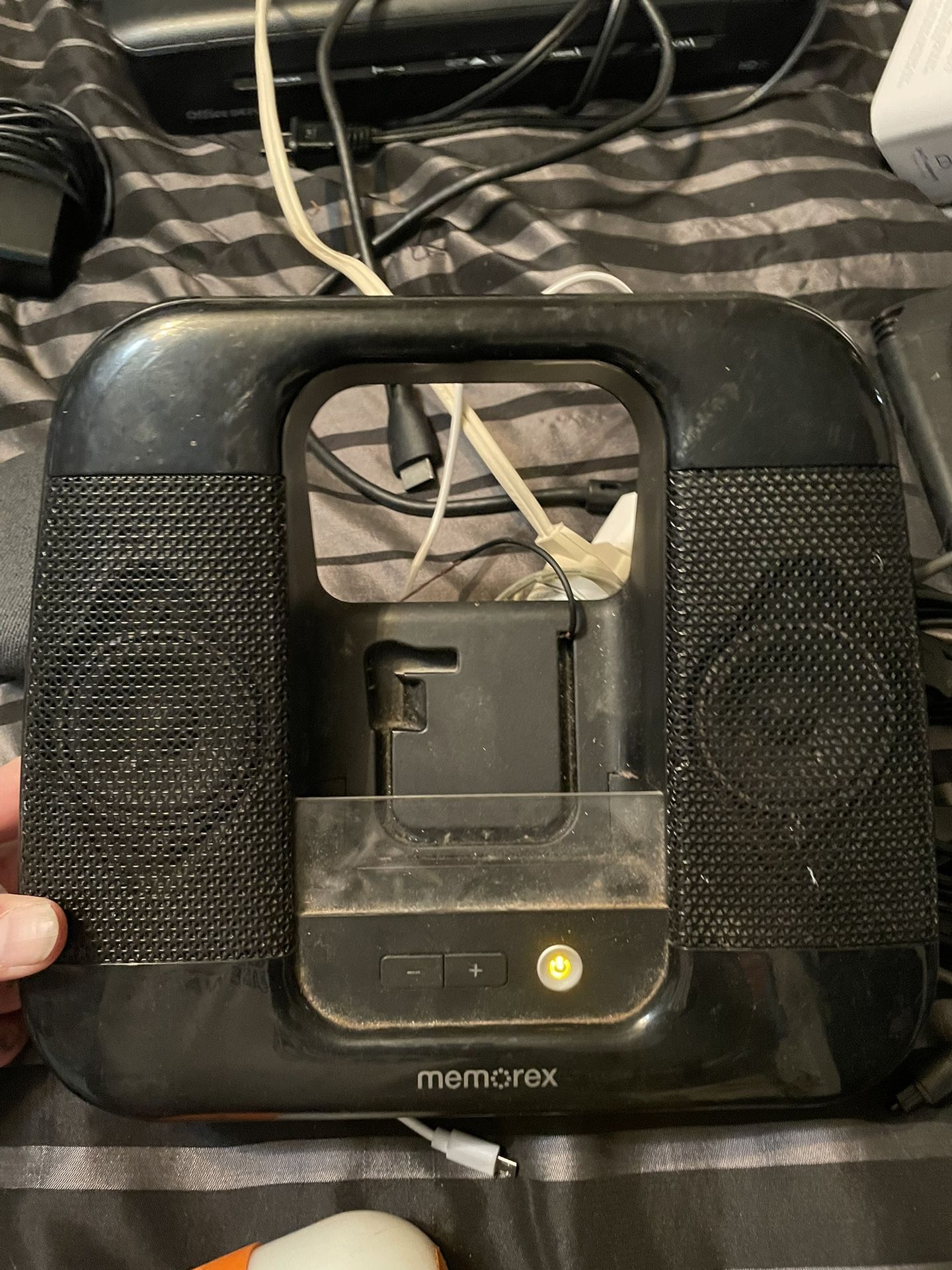 Genuine Memories Portable Android Speaker