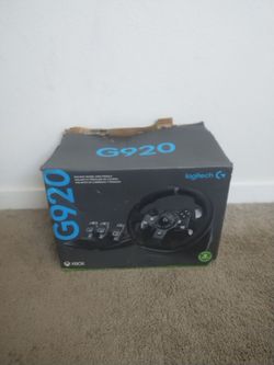 Logitech G920 Racing Wheel and Pedals