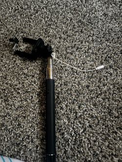 Extendable Wired Monopod Selfie Stick with iPhone Apple Adapter Plug - Black
