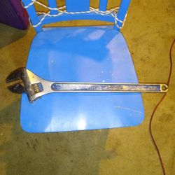 Pittsburgh 24" Crescent Wrench