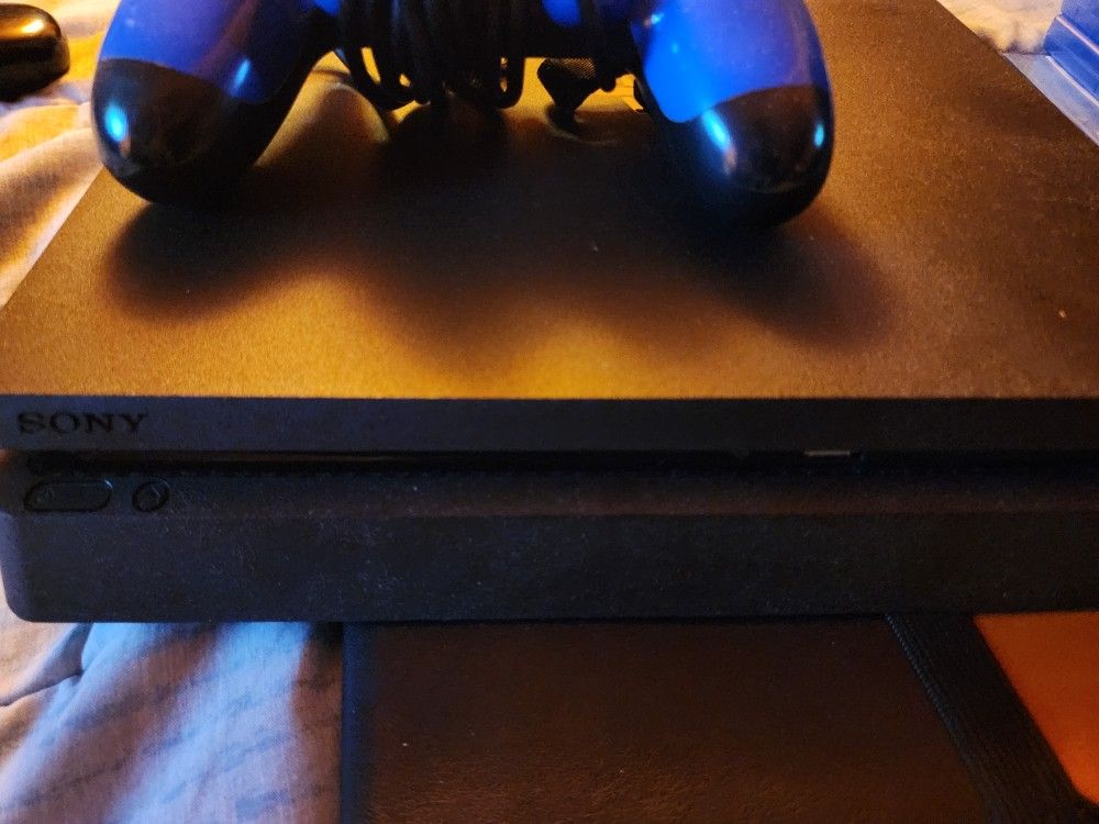 PS4 With 12 Games.