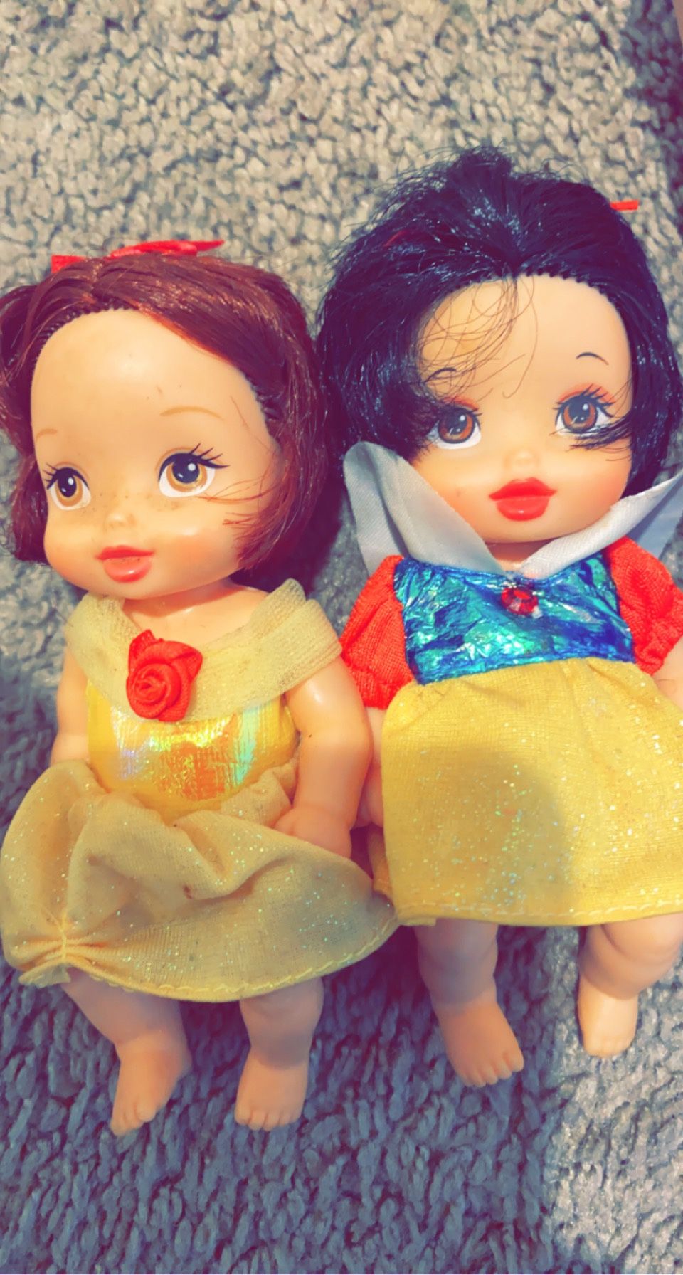 2 Small Disney Princesses Approx 3 Inches Tall