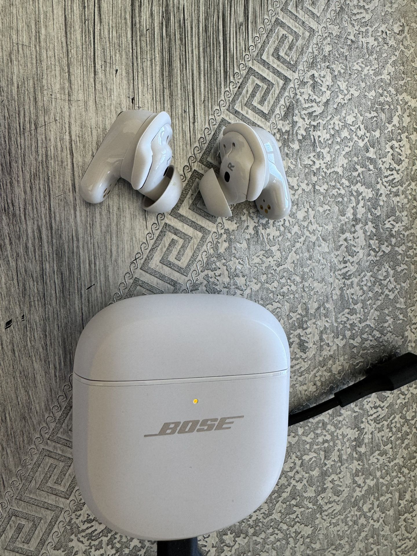Bose QuietComfort Earbuds II β Black, Excellent Condition