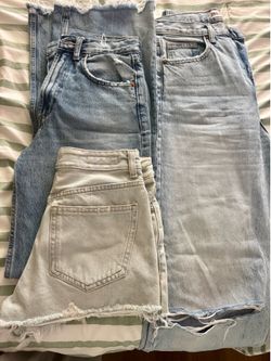 Zara jeans size 2
