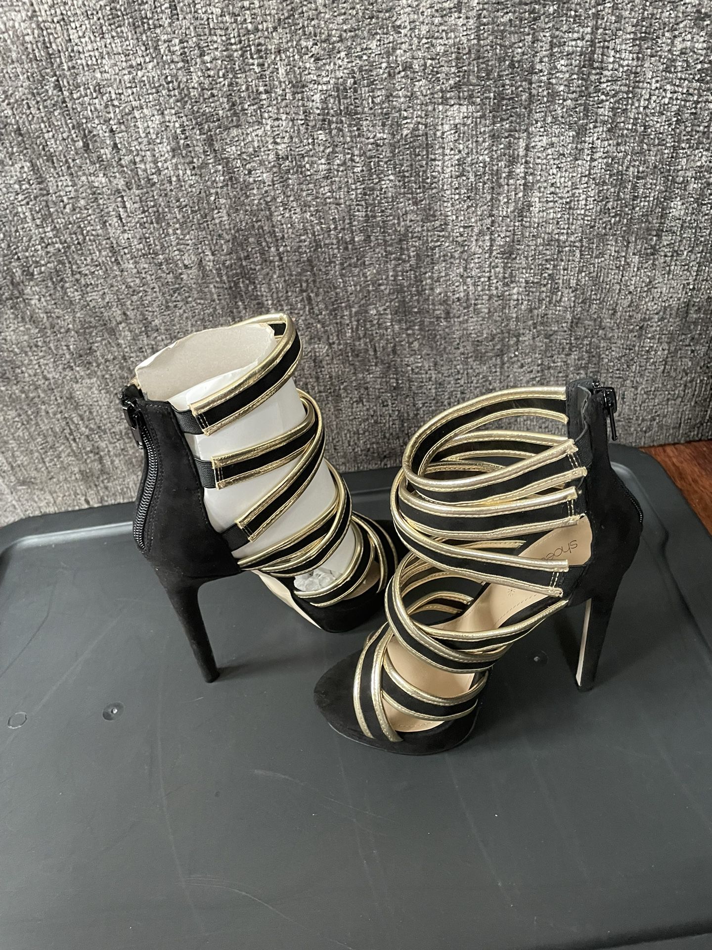 Black And Gold Heels