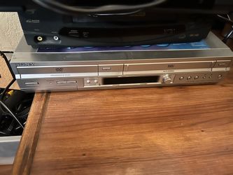 VHS / DVD players