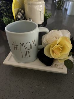Rae Dunn #Mom Life Mug