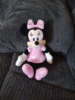Mini mouse stuffie