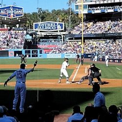 4 Tickets Dodgers Vs Marlins 5/8/24 12:10   PM   Game