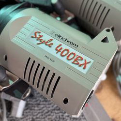 Stills photographic lighting package  strobes