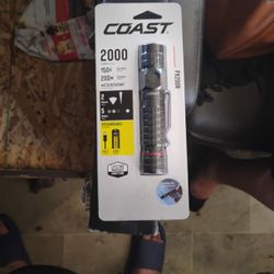 Coast Flashlight 2000 Lumens Px200R