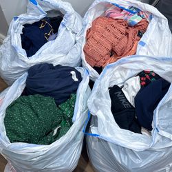 HUGE Clothing Lot MIXED SIZES AND BRANDS 46 lbs