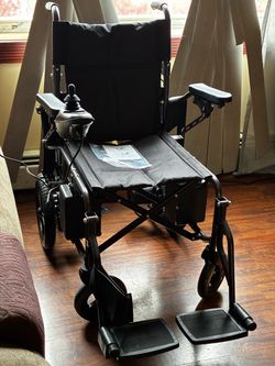 Electric wheelchair