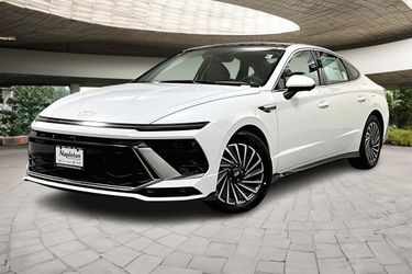 2025 Hyundai Sonata Hybrid