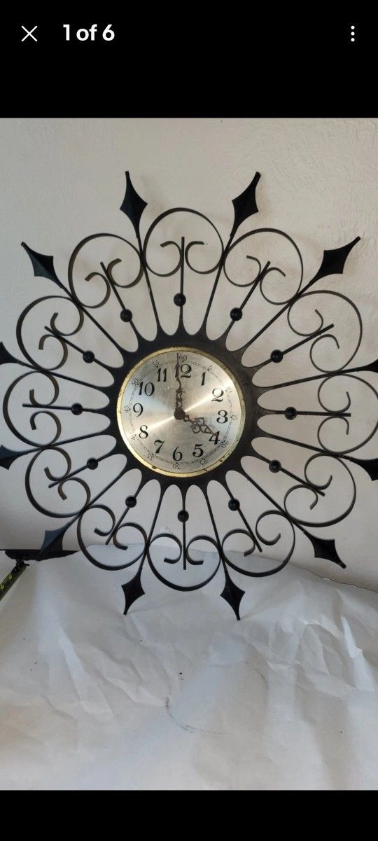 VINTAGE MID CENTURY 24" BLACK SCROLLLED METAL SPIKEY SUNBURST WALL CLOCK