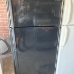 Whirlpool Top And Bottom Refrigerator Black And Repair 