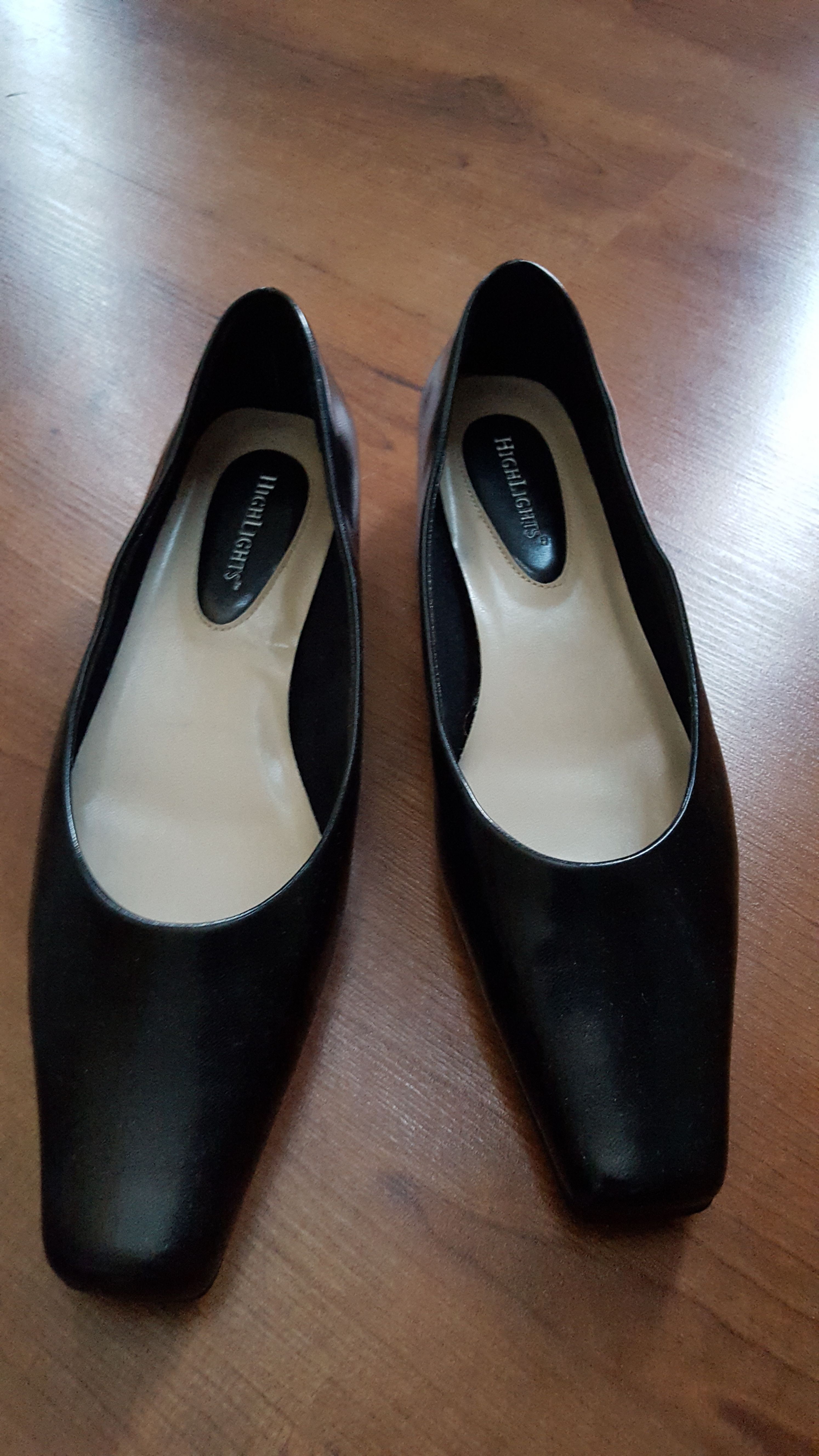 Black Highlights flats