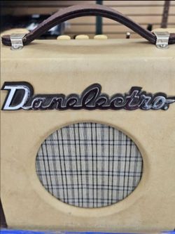 Working Fine,  No Issues,  Danelectro Dirty Thirty Guitar amplifier