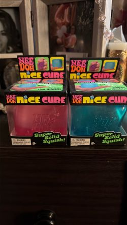 Needoh nice cube squishy pink and blue