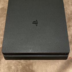 PS4 Slim