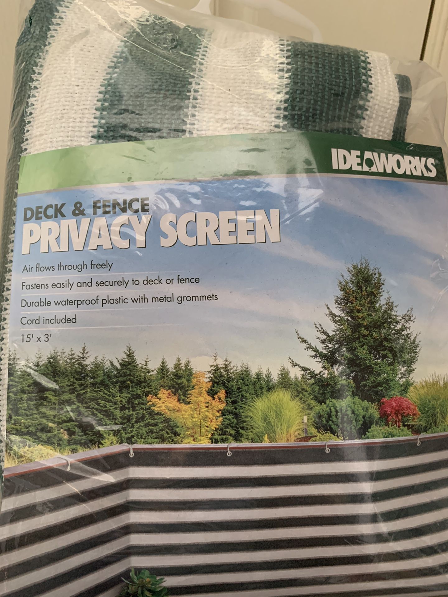Privacy screen