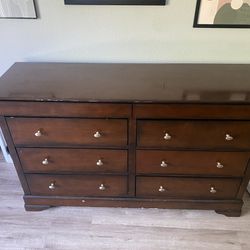 Wooden 6 Full Drawer Double Dresser with 2 Hidden Drawers