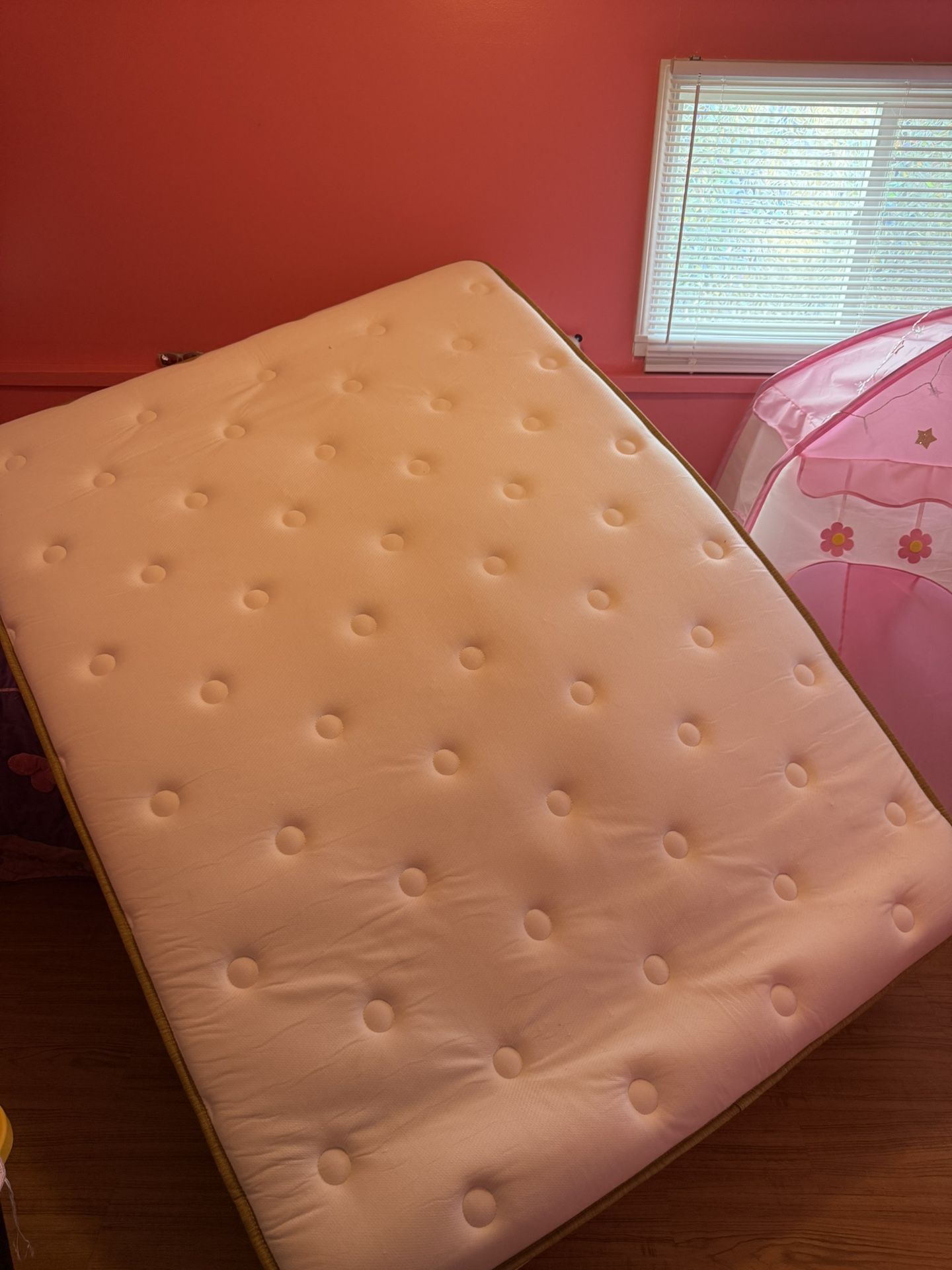 Bedframe And mattress