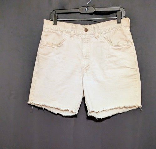 Shorts Woman's Levi Denim Tan Shorts Waist 32" No Size Tag Fringed Bottom