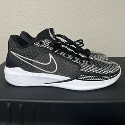 Nike Sabrina 1 Size 11.5 Women 10 Men