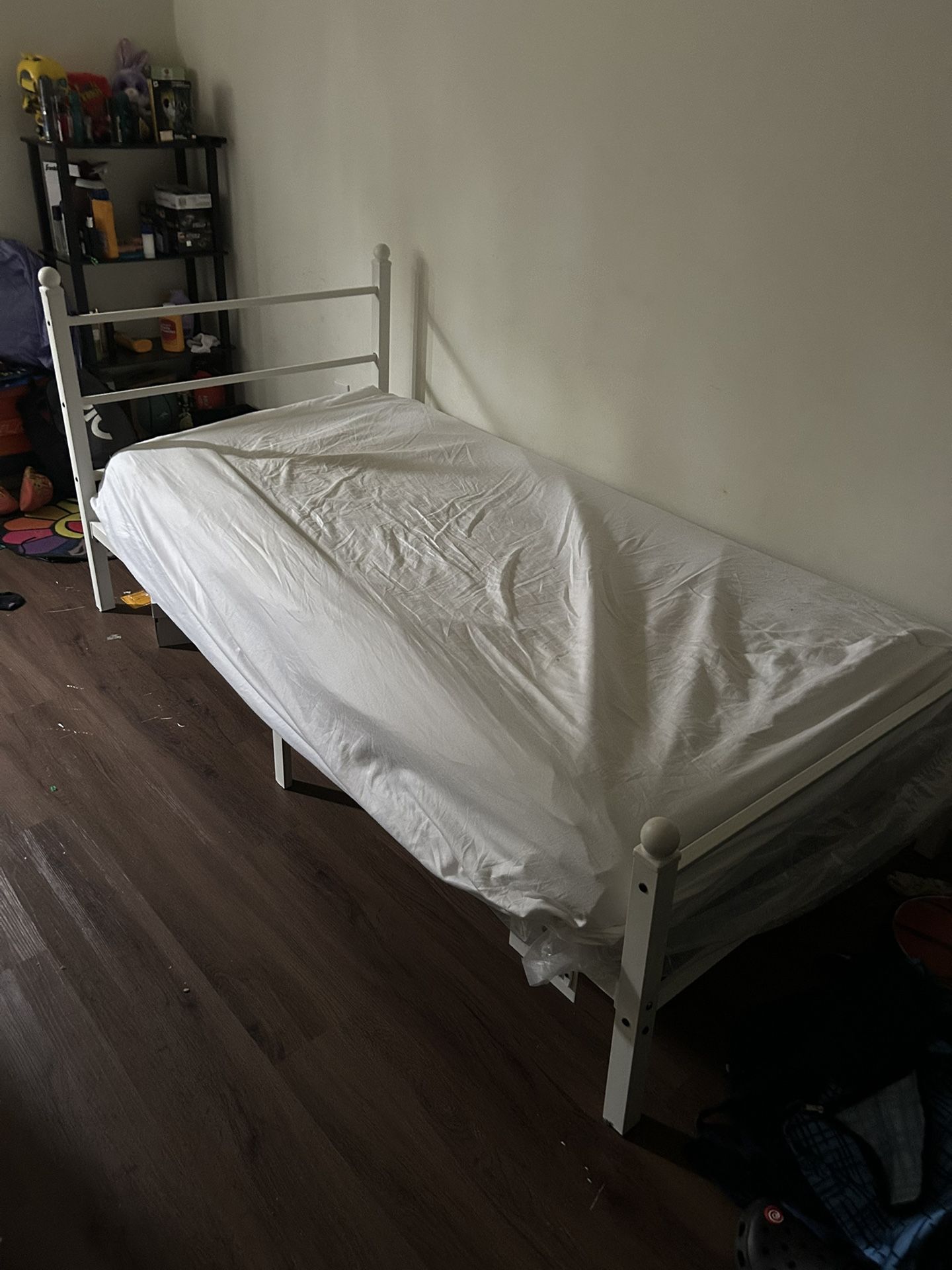 Bed Frames And Mattresses