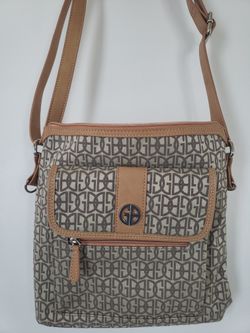Crossbody purse
