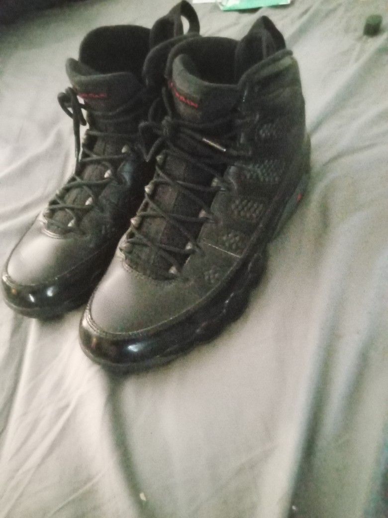 Jordan Retro Bred 9s