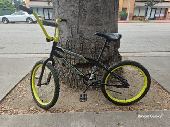 Huffy Rock it 20 inch kids BMX bike - ready to ride