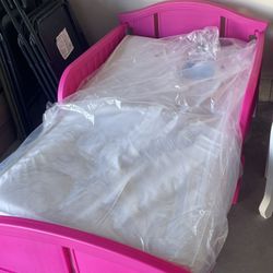 Toddler Girl Bed 