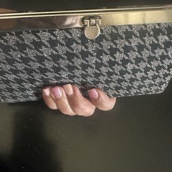 Black/Gray Houndstooth Clutch Wallet With Silver Metallic Thread