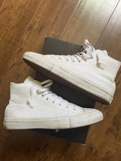 Converse Chuck Taylor Size 8
