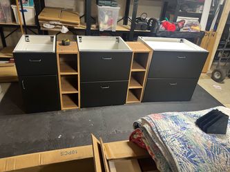 Garage / Storage cabinets