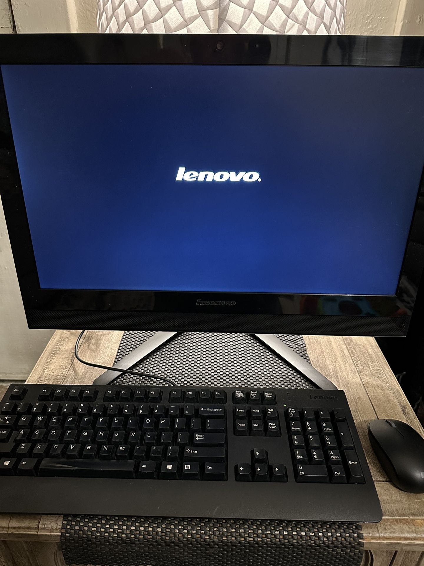 LENOVO All In One Desktop