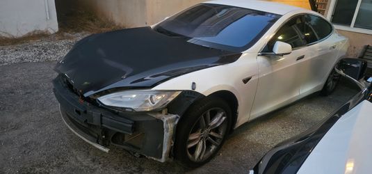 2013 Tesla Model S