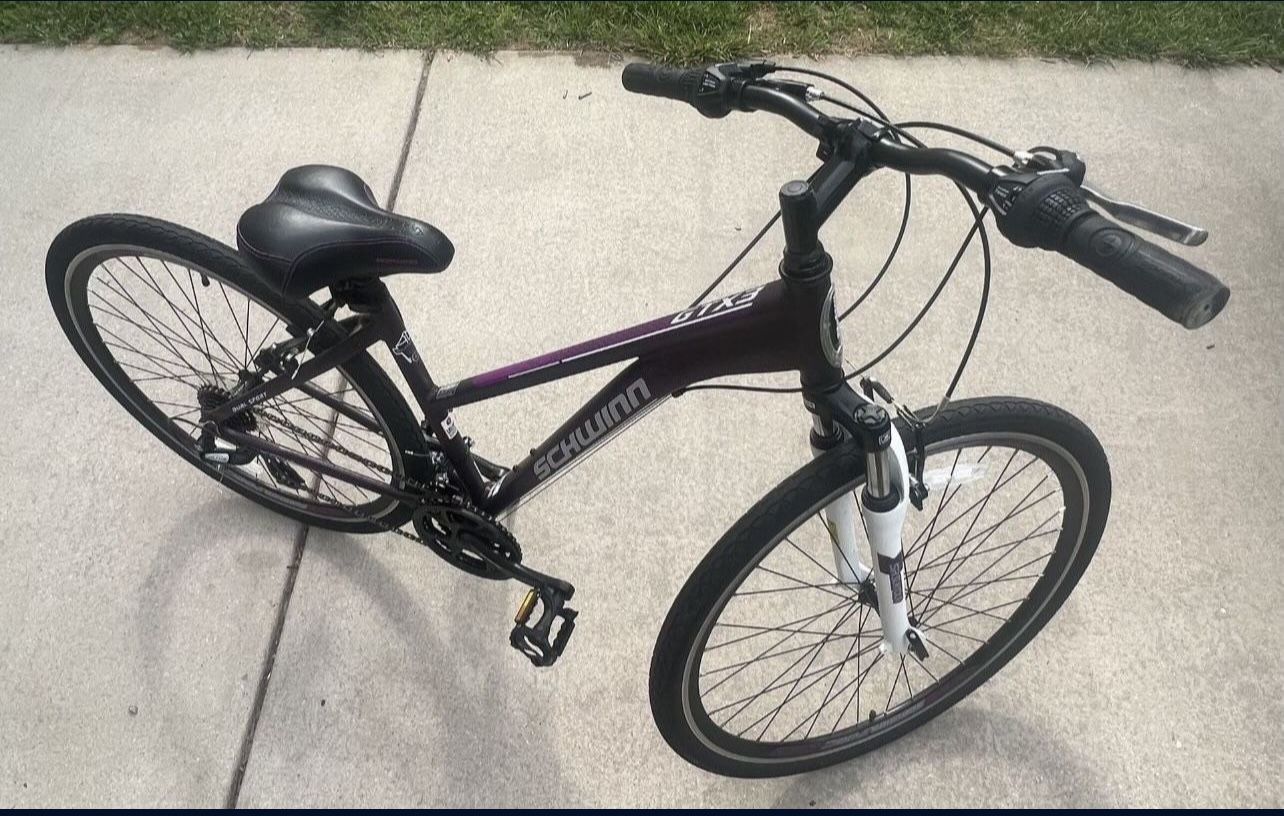 Schwinn Women's GTX Hybrid Bike Purple