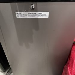 Frigidaire refrigerator/ mini Freezer