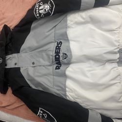 raiders puffer