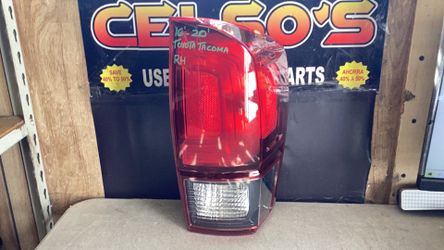 16 20 Toyota Tacoma RH Tail Light OEM. Black